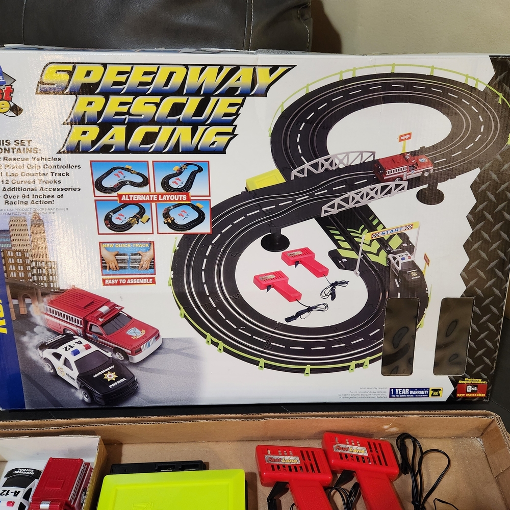 Vintage Fast Lane Speedway Rescue Racing Track. Complete. Works. - Picture 7 of 10